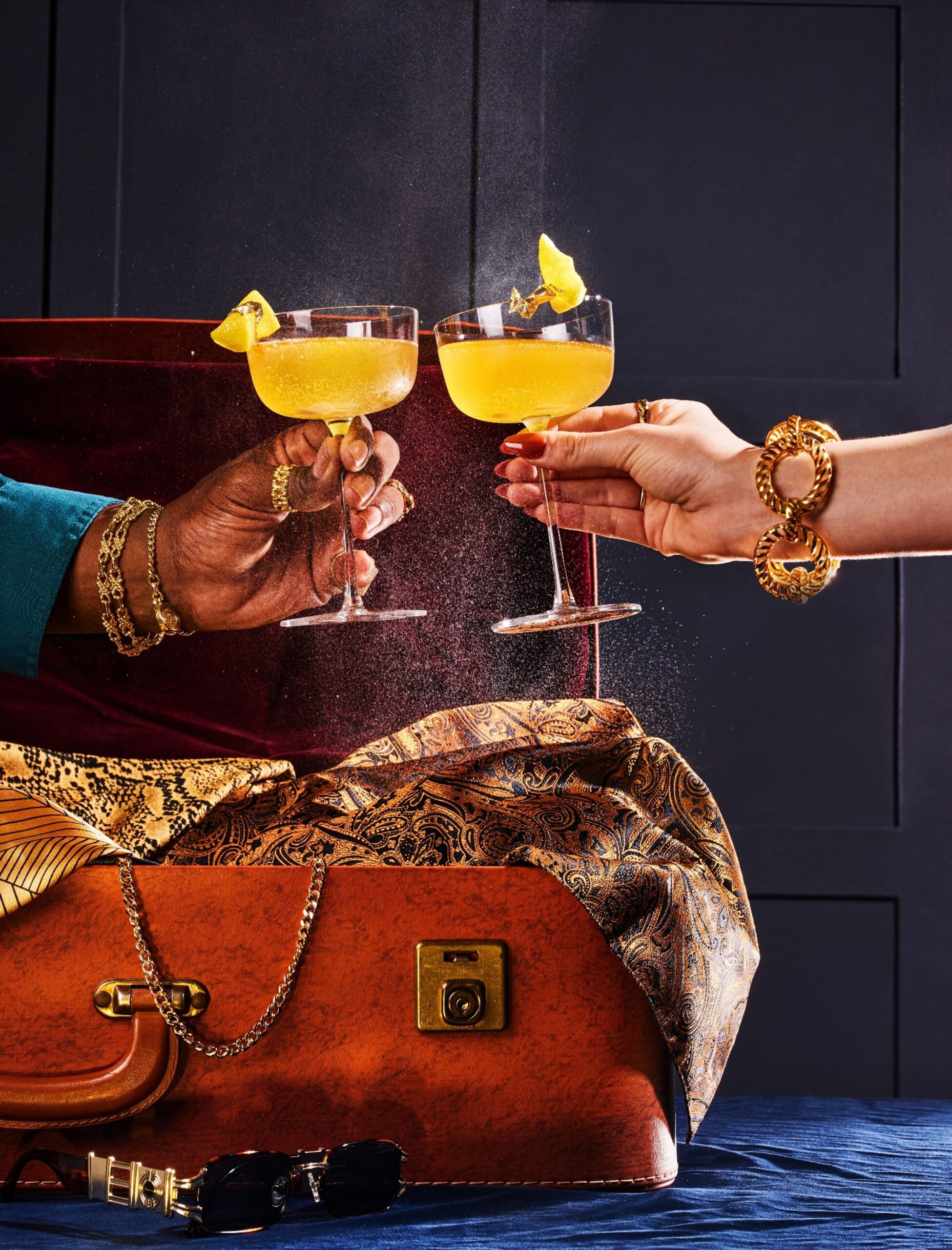 Chivas Gold Rush Sparkling Whisky Honey Lemon Champagne Cocktail