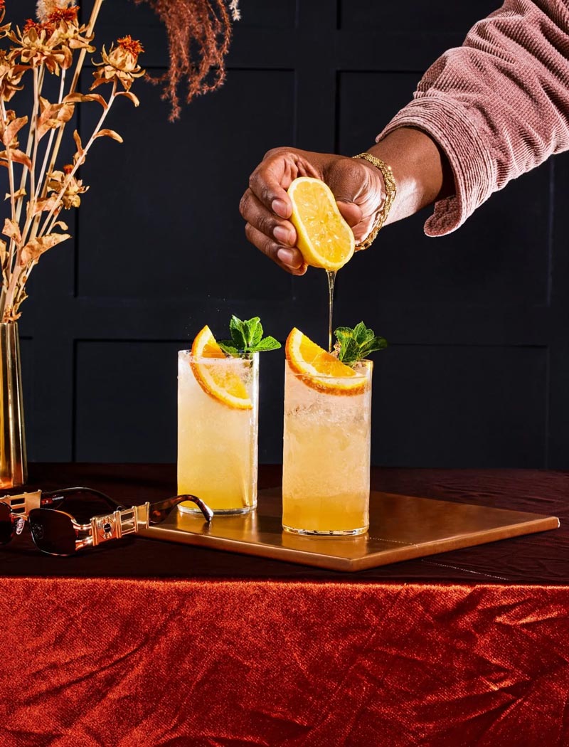 Đừng ngần ngại tự sáng tạo công thức cocktail của riêng mình.