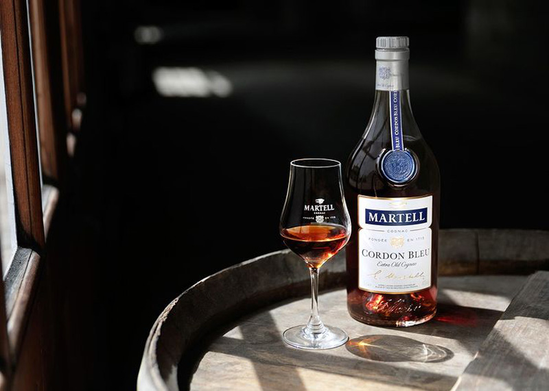 Ly Cognac dùng trong uống rượu Brandy.