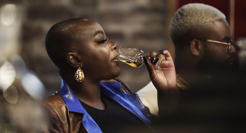 Rượu Whisky và Brandy đem lại những trải nghiệm hương vị rất khác biệt.