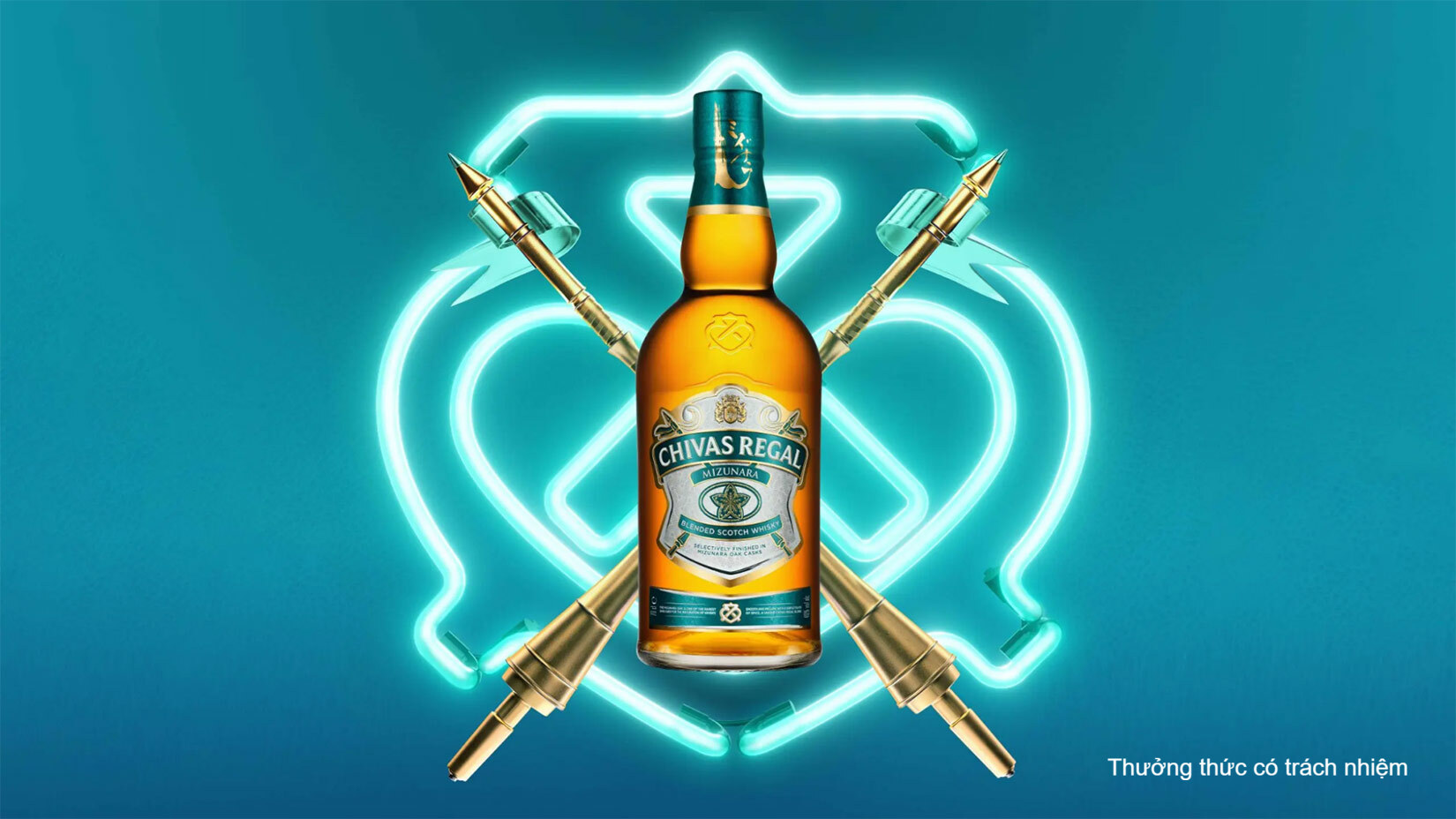 Chivas Regal Mizunara được ủ hoàn thiện trong thùng gỗ sồi Mizunara, thường được gọi là Chivas xanh.