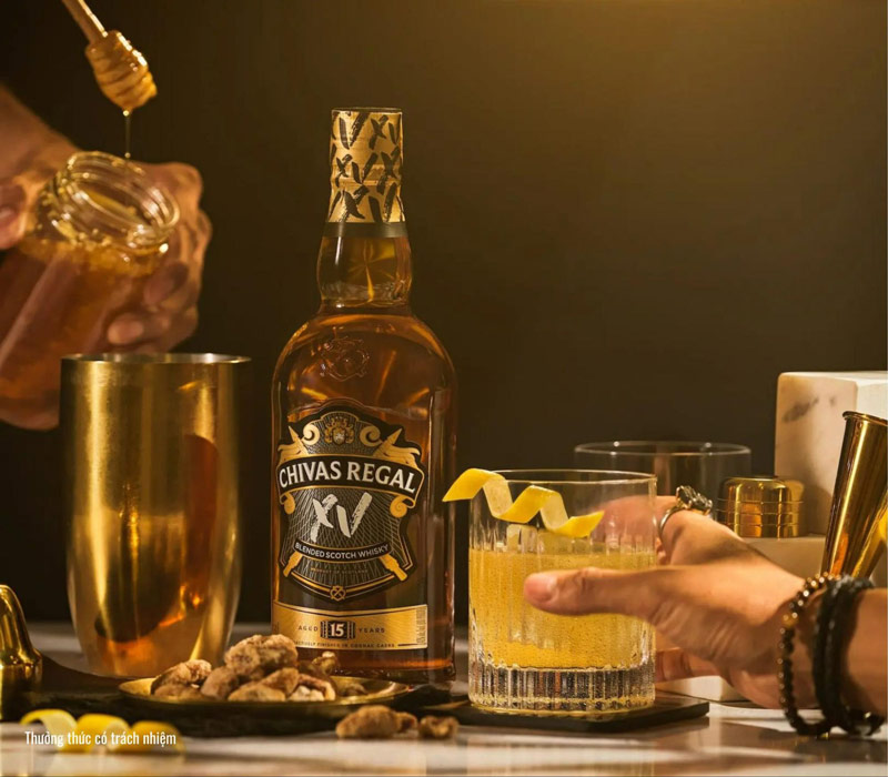 Chivas XV là loại Whisky sang trọng, phù hợp với những buổi tiệc mừng quan trọng.