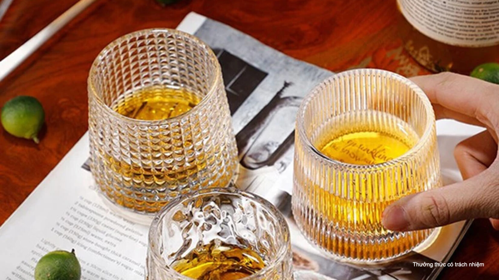 Ly tumbler thưởng thức Whisky