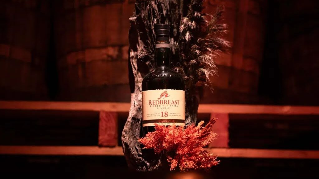 Whiskey nồi đồng (pot still) đặc trưng