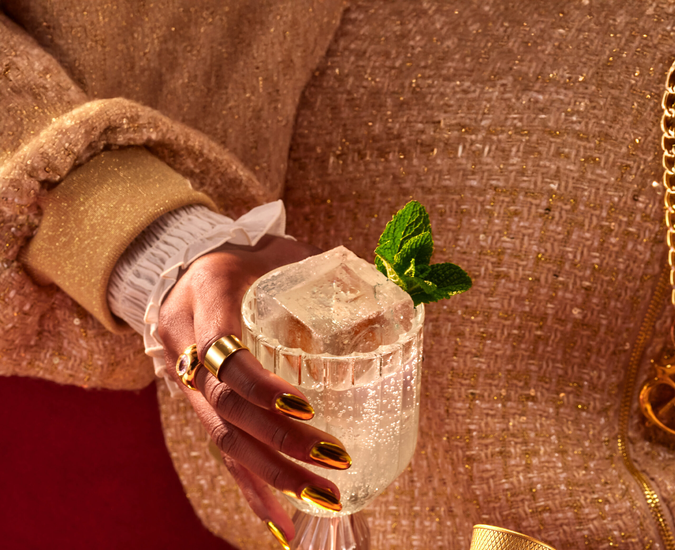 Crystalgold Spritzカクテルレシピ - Chivas Regal Chivas Regal JP