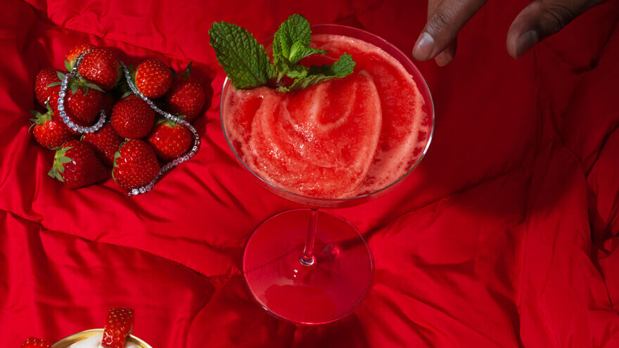 Chivas Regal strawberry daiquiri whisky cocktail recipe