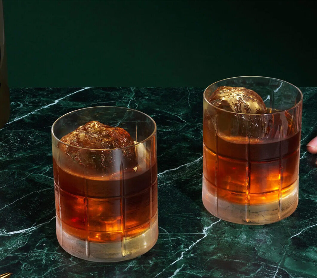 Old Fashioned là loại cocktail kinh điển nhất trong lịch sử thế giới rượu.