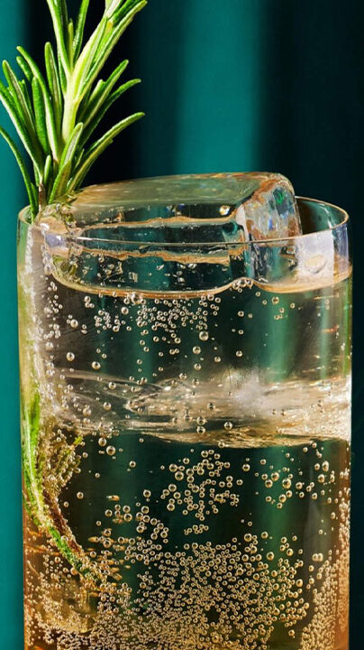 Chivas Regal Whisky Cocktail Pine Highball